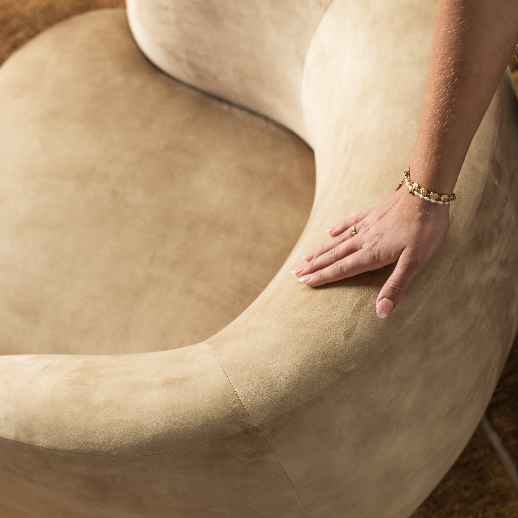 Arlo-Swivel-Armchair-Desert-Fawn-Velvet-LL2VC1-Detail-3-sq.jpg