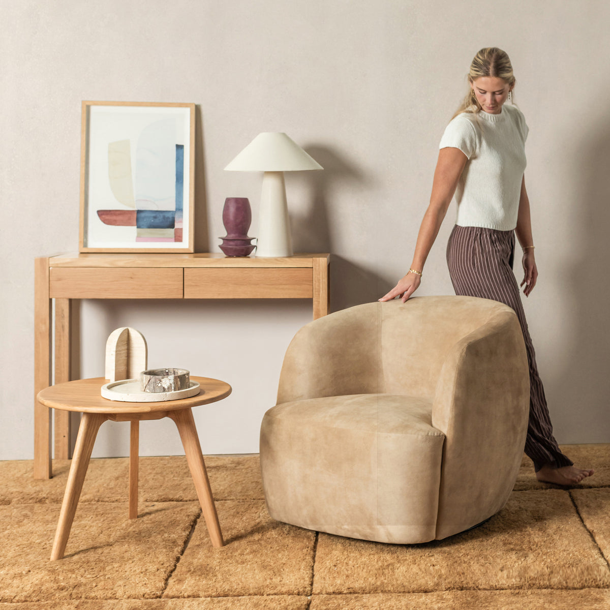 Arlo-Swivel-Armchair-Desert-Fawn-Velvet-LL2VC1-Lifestyle-9-sq.jpg