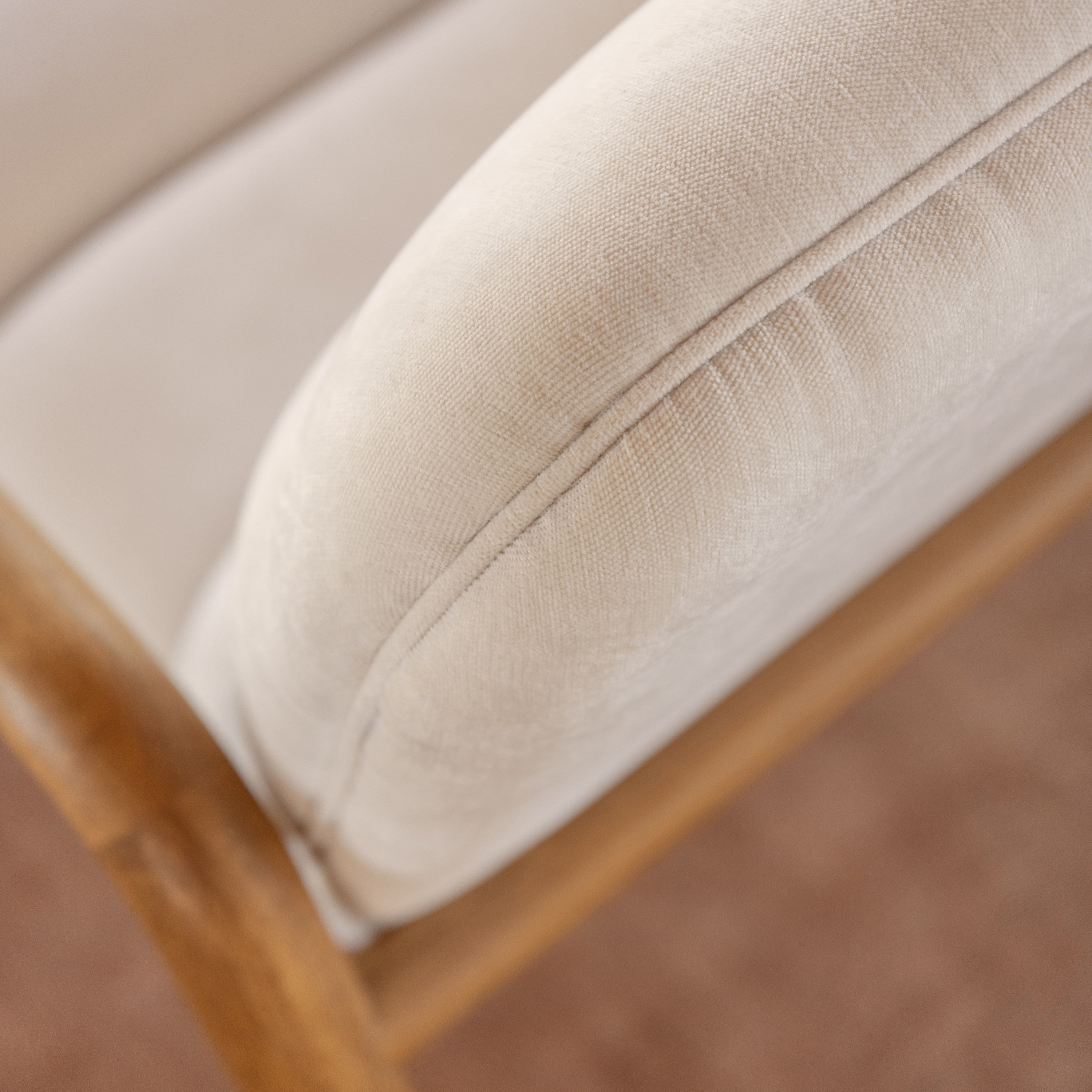 Luno-Armchair-Oak-Cloud-White--PM1001--detail-3-sq.jpg