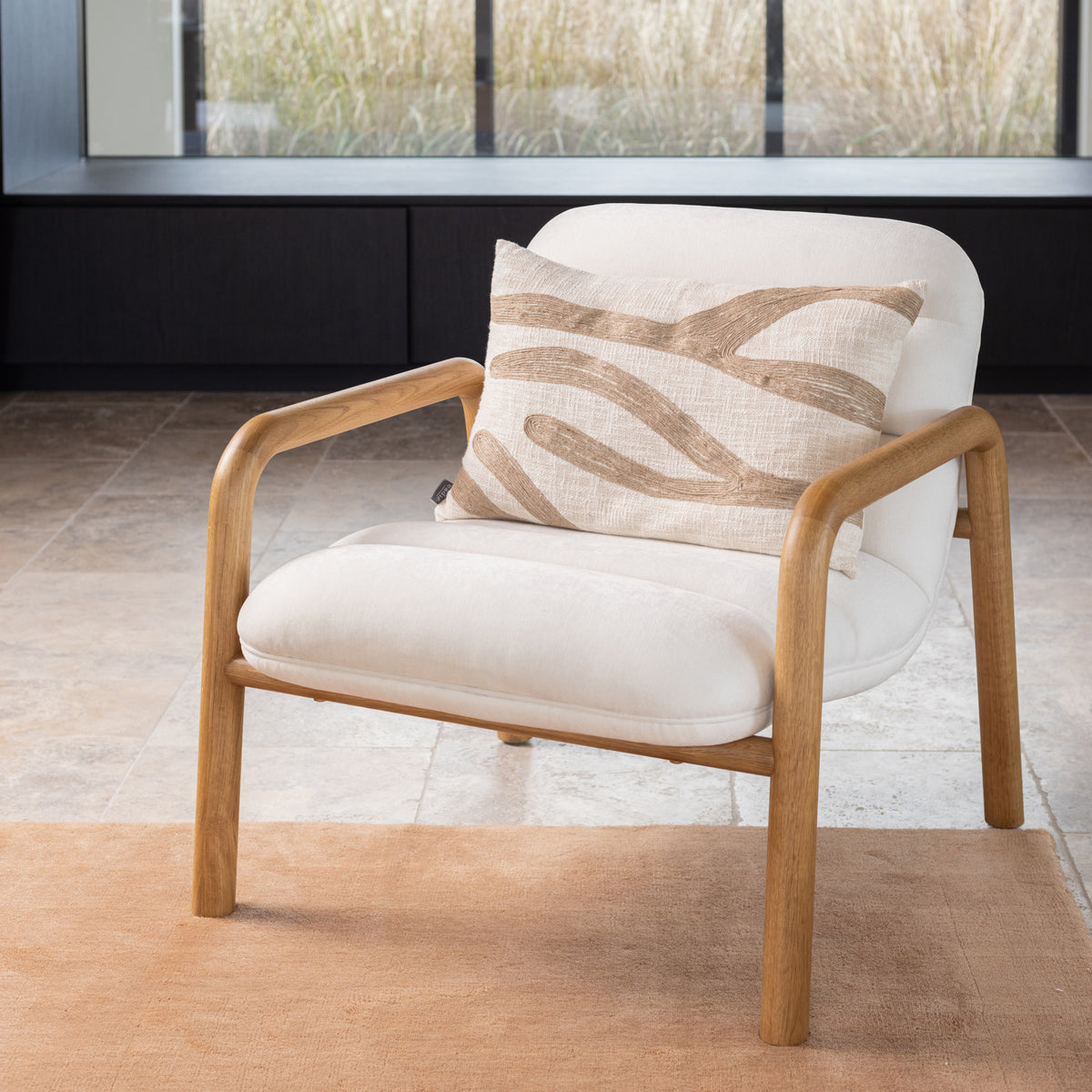 Luno-Armchair-Oak-Cloud-White--PM1001--lifestyle-3-sq.jpg