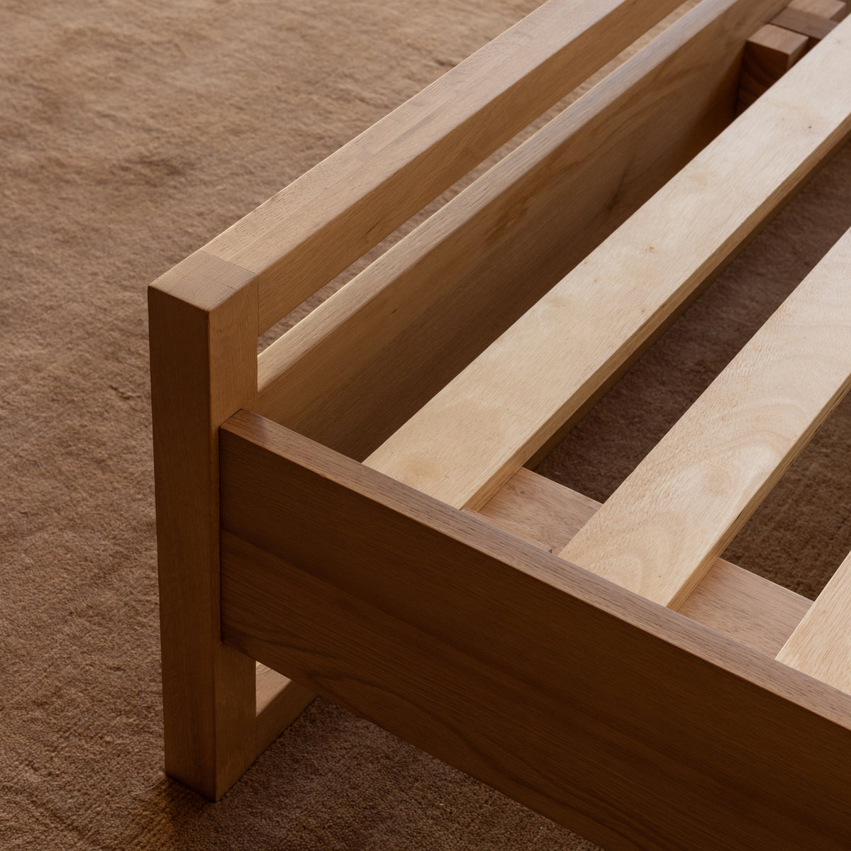 bruno-bed-oak--SHARED--detail-3-sq.jpg