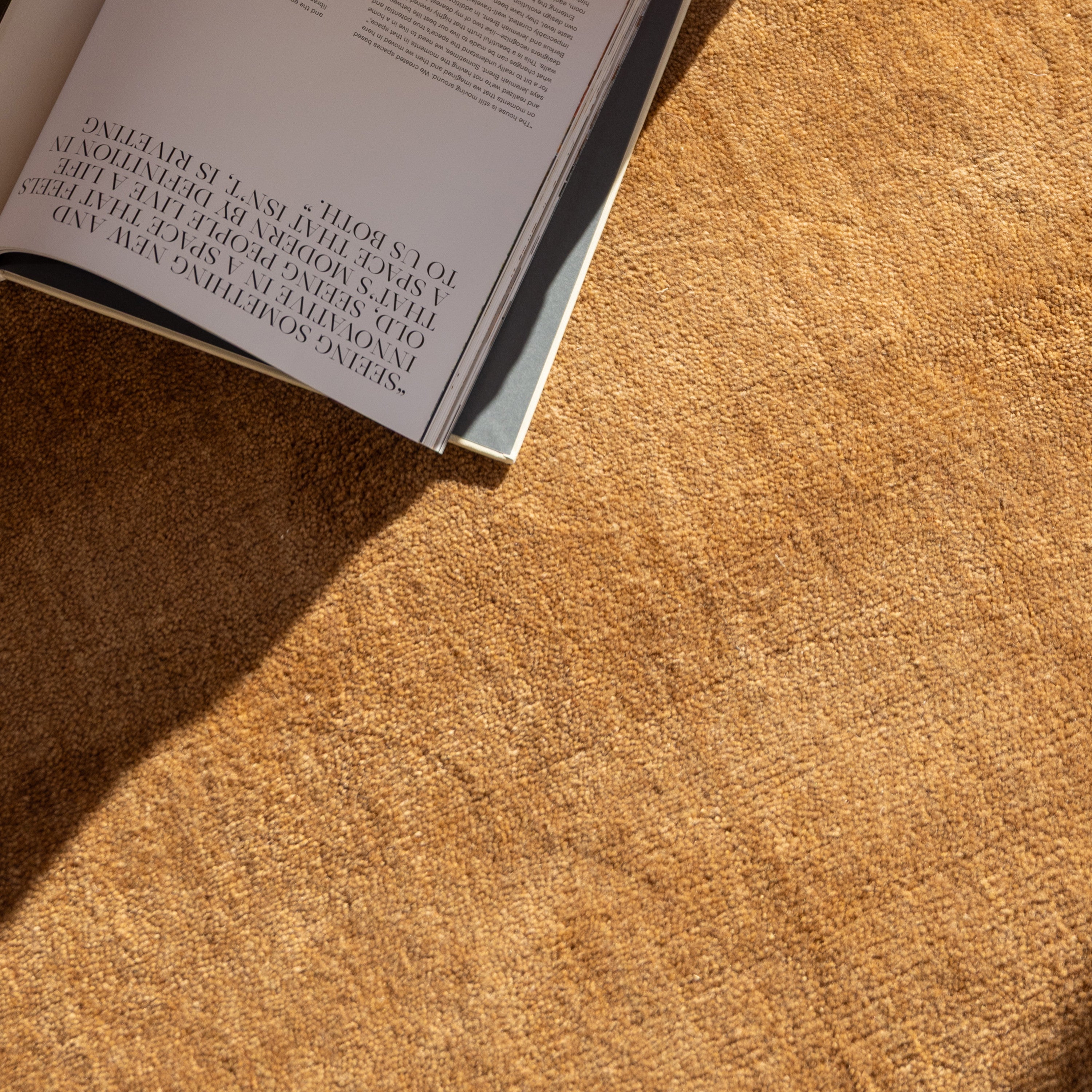 freya-nz-wool-rug-pale-toasted-nutmeg--SHARED--lifestyle-detail-5-sq.jpg