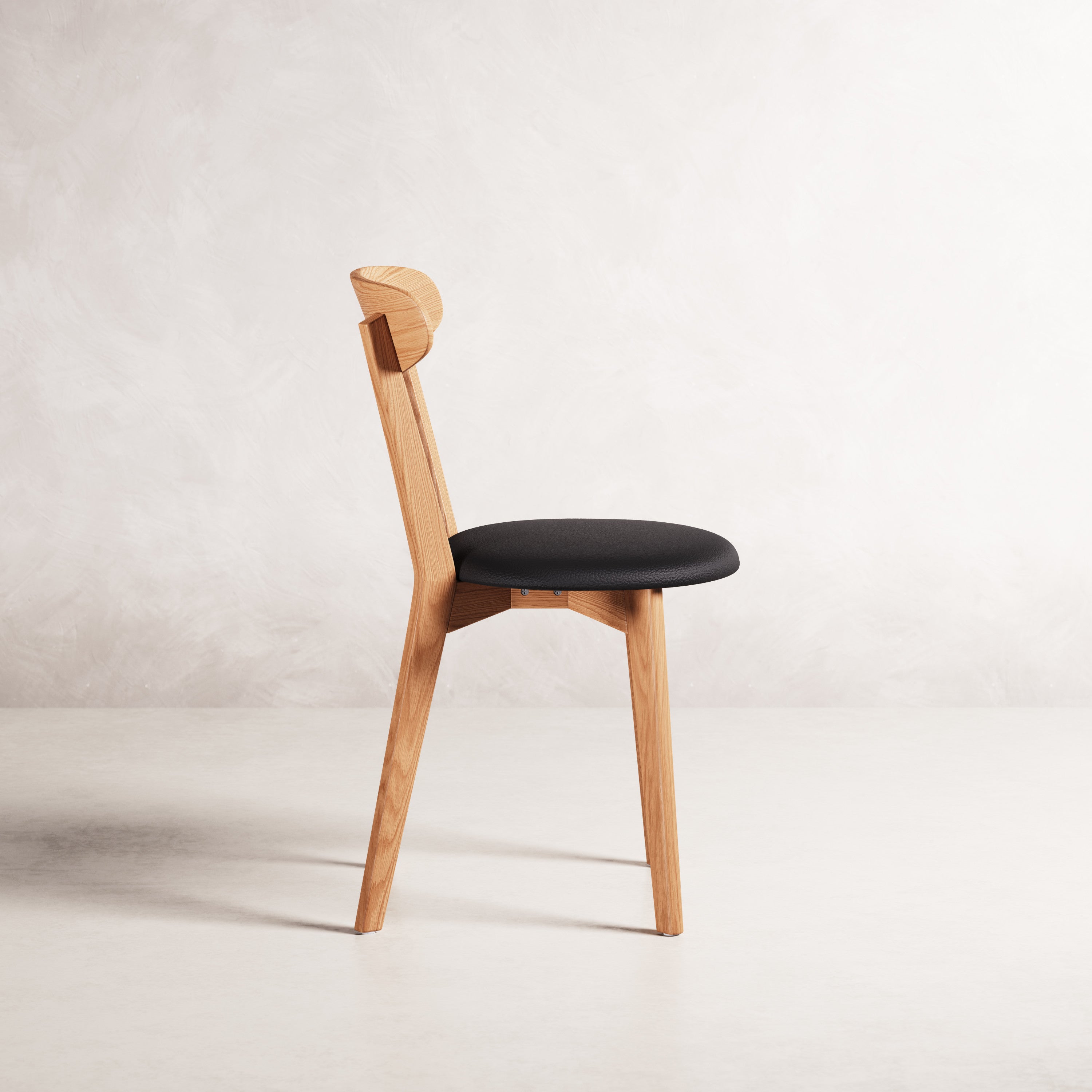 henrik-dining-chair-oak-black-leather--DF5GA1--01-cam-b0007.jpg