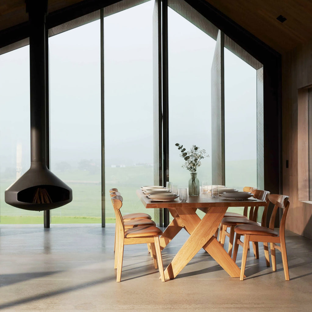 iconbydesign-axel-dining-table-oak--SHARED--lifestyle-3.jpg