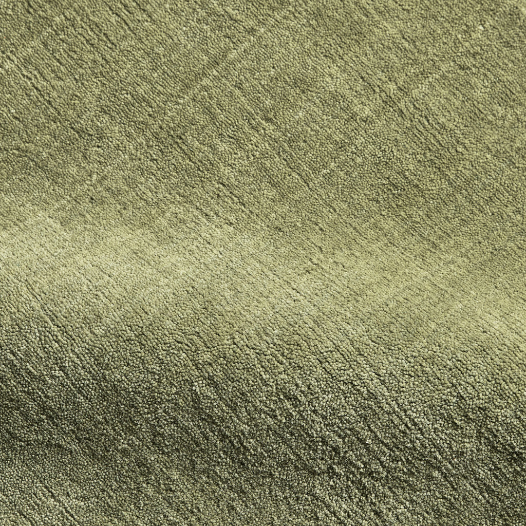 iconbydesign-freya-nz-wool-rug-sage-green-studio-detail_ncm6oq.jpg