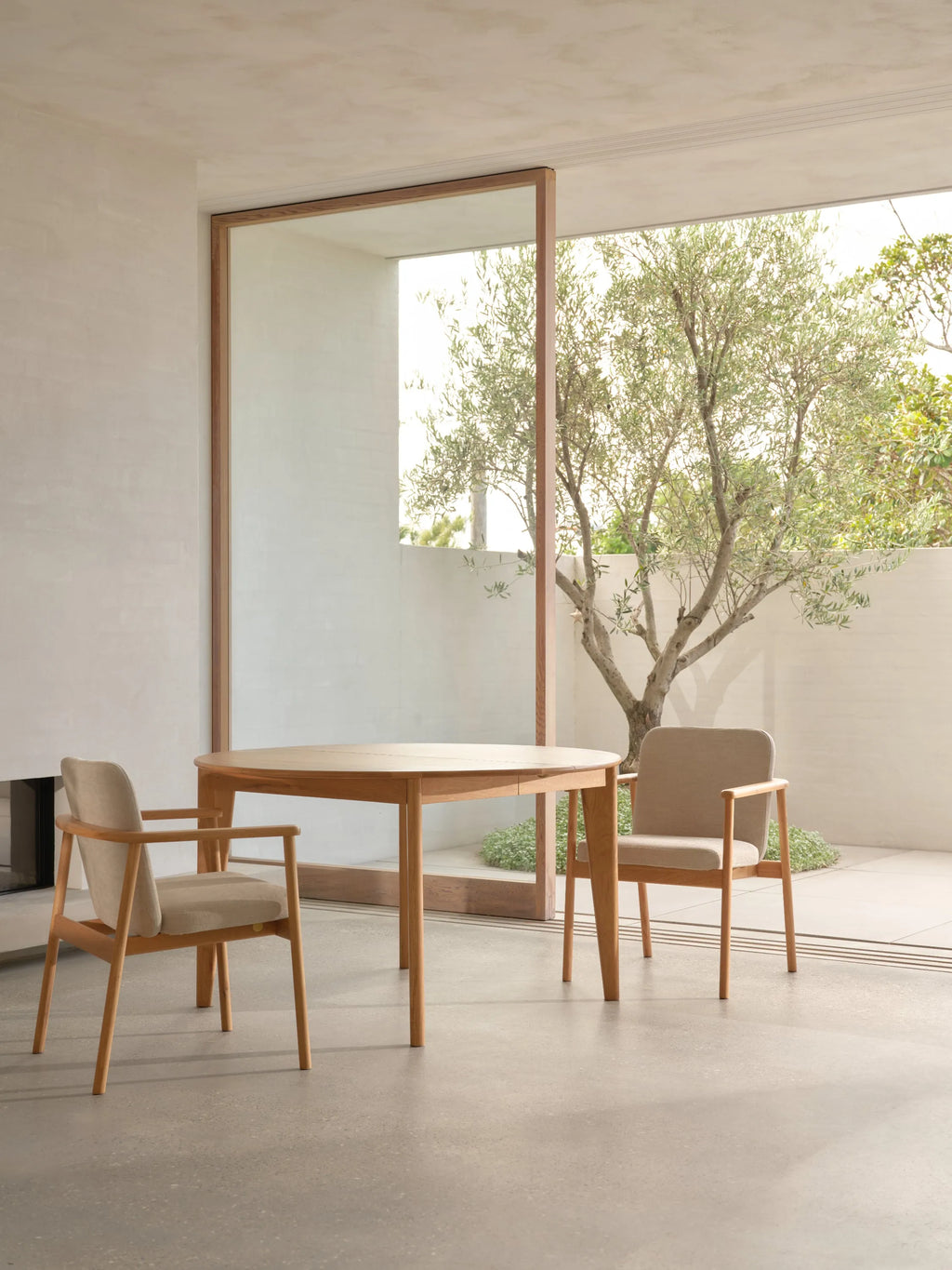 Jackson Dining Table Round Extendable 130-170 x 130cm Solid American Oak