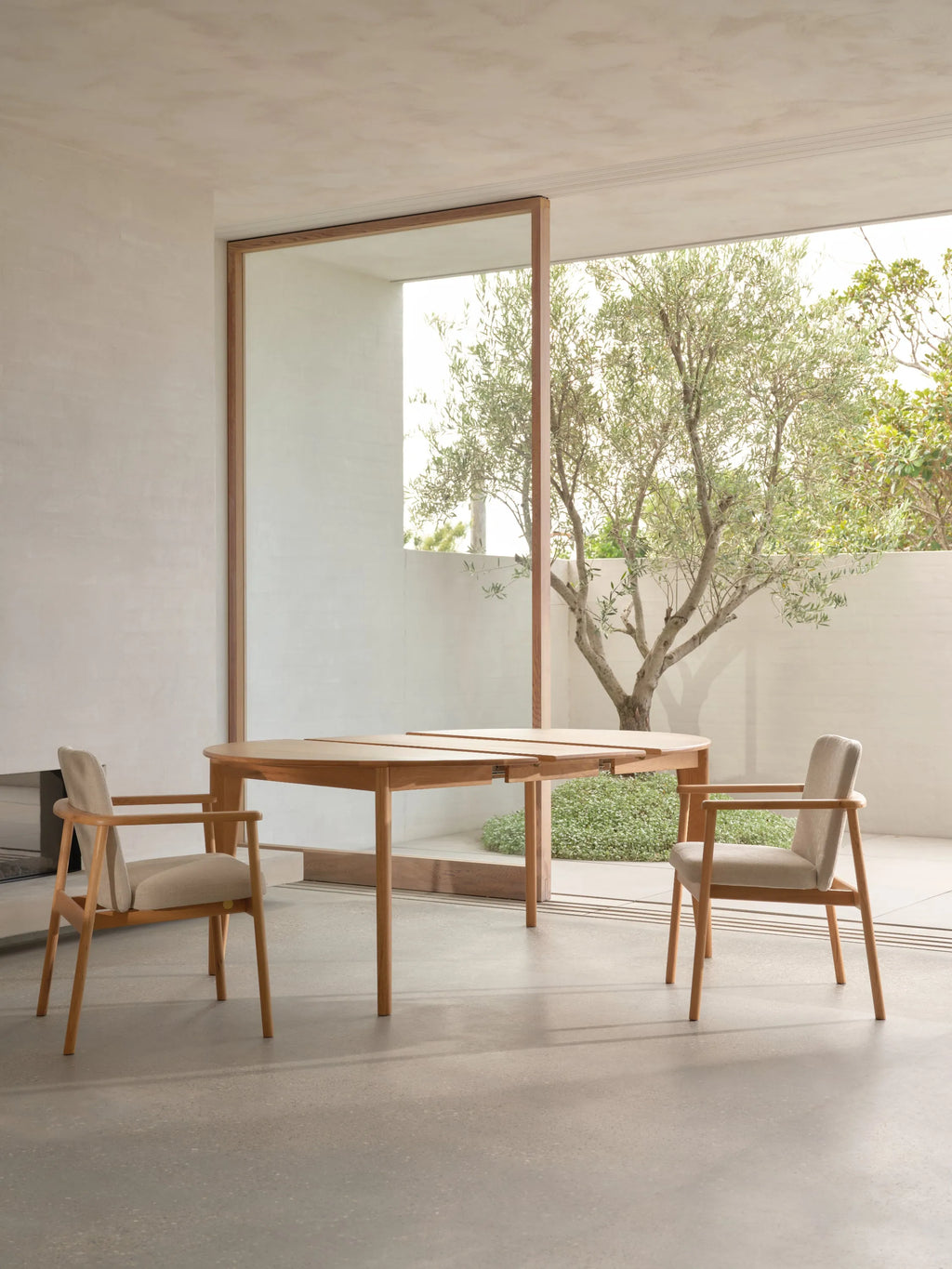 Jackson Dining Table Round Extendable 130-170 x 130cm Solid American Oak