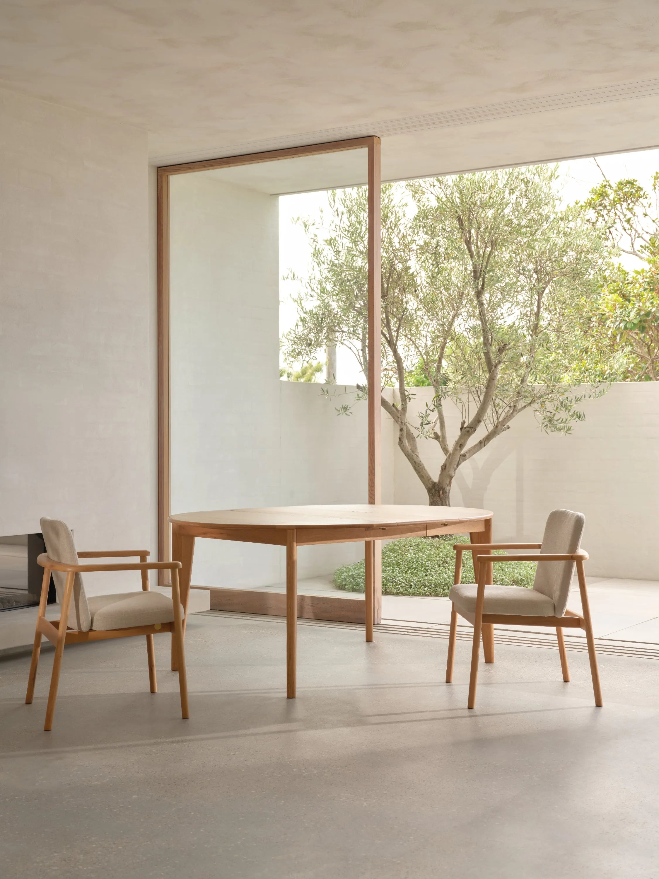 Jackson Dining Table Round Extendable 130-170 x 130cm Solid American Oak