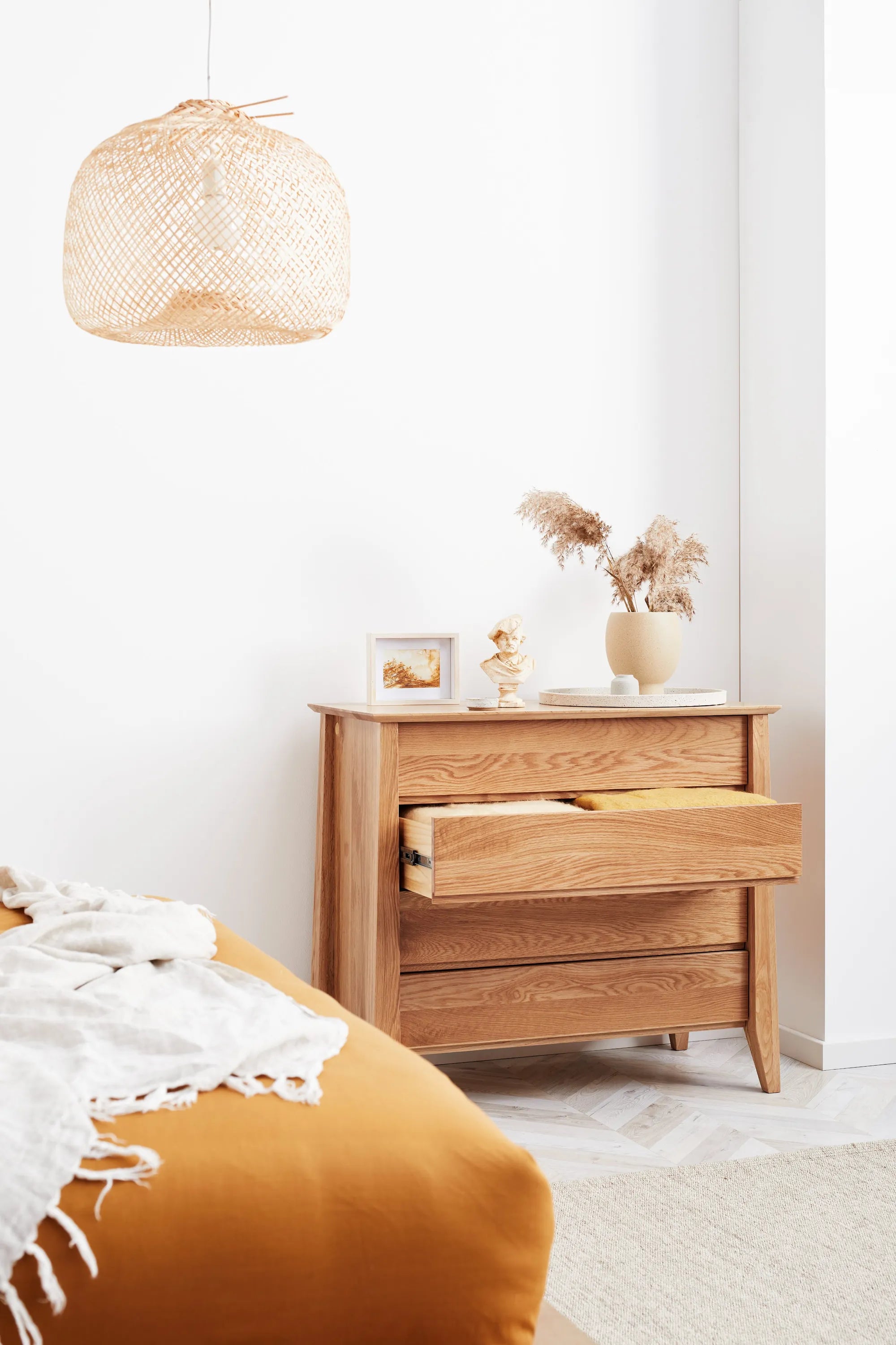 Jolanda Chest 4 Drawers 100 x 50cm Solid American Oak