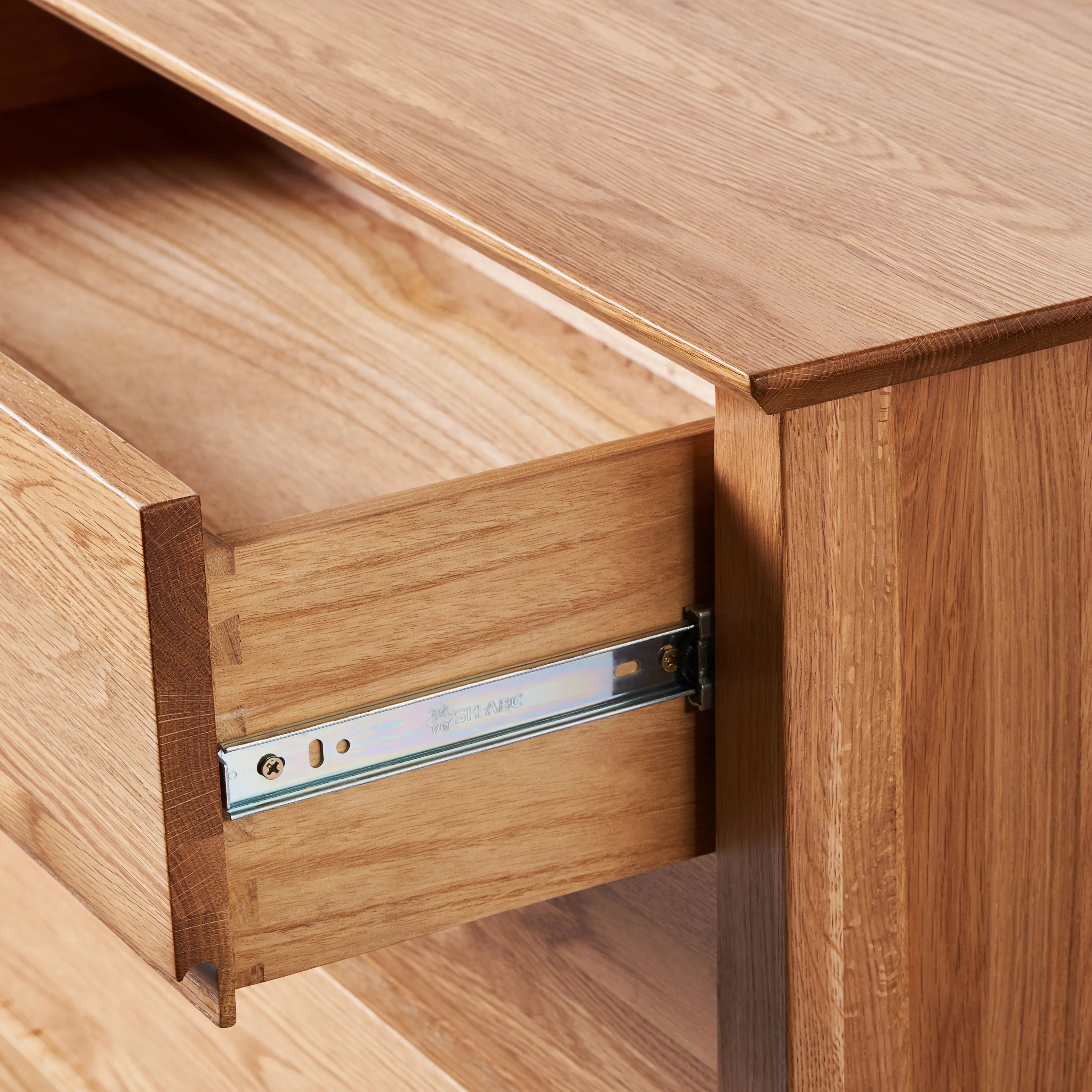 Jolanda Chest 4 Drawers 100 x 50cm Solid American Oak