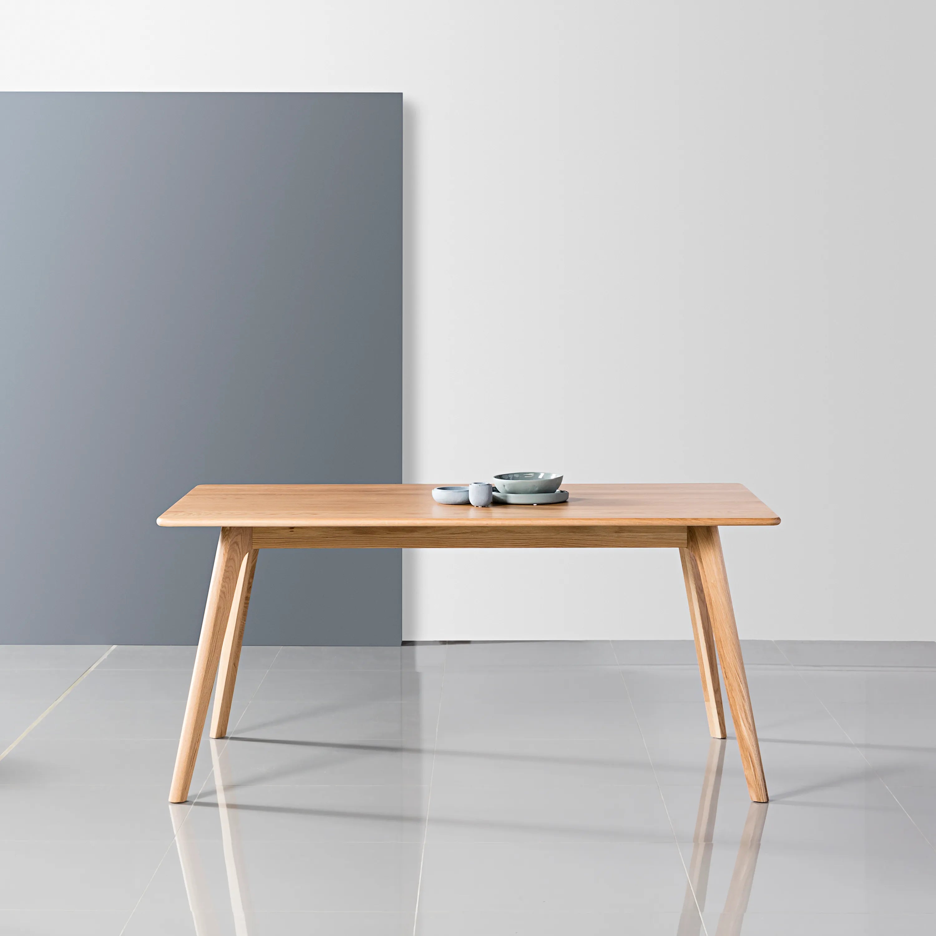 Magnus Dining Table 160 x 90cm Solid American Oak