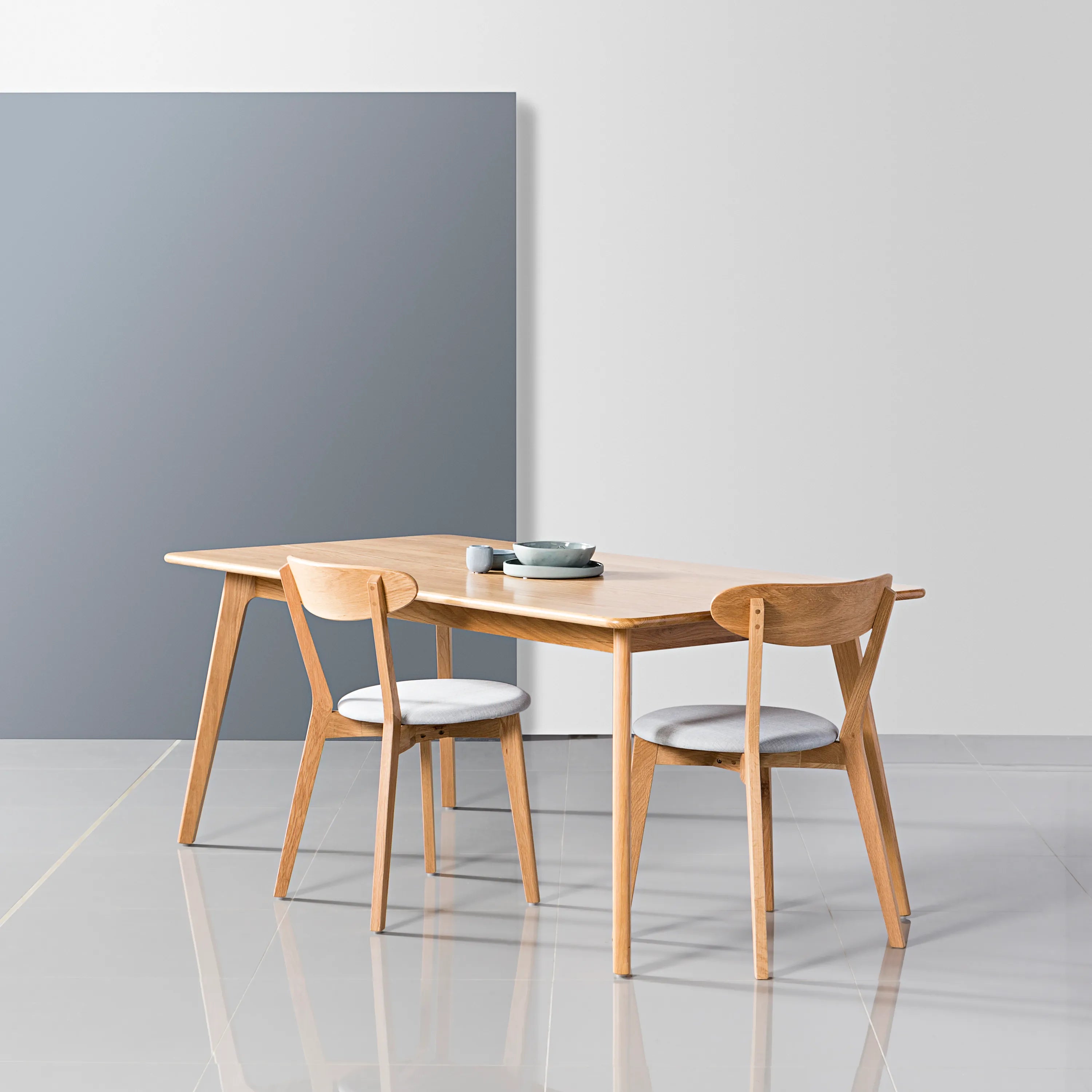 Magnus Dining Table 160 x 90cm Solid American Oak