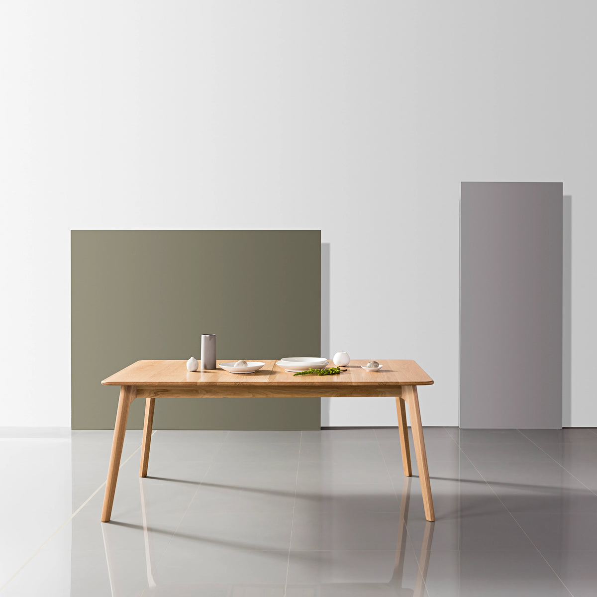 iconbydesign-magnus-dining-table-extendable-180-230x100cm-oak--OW1384--studio-d_shot-front.webp