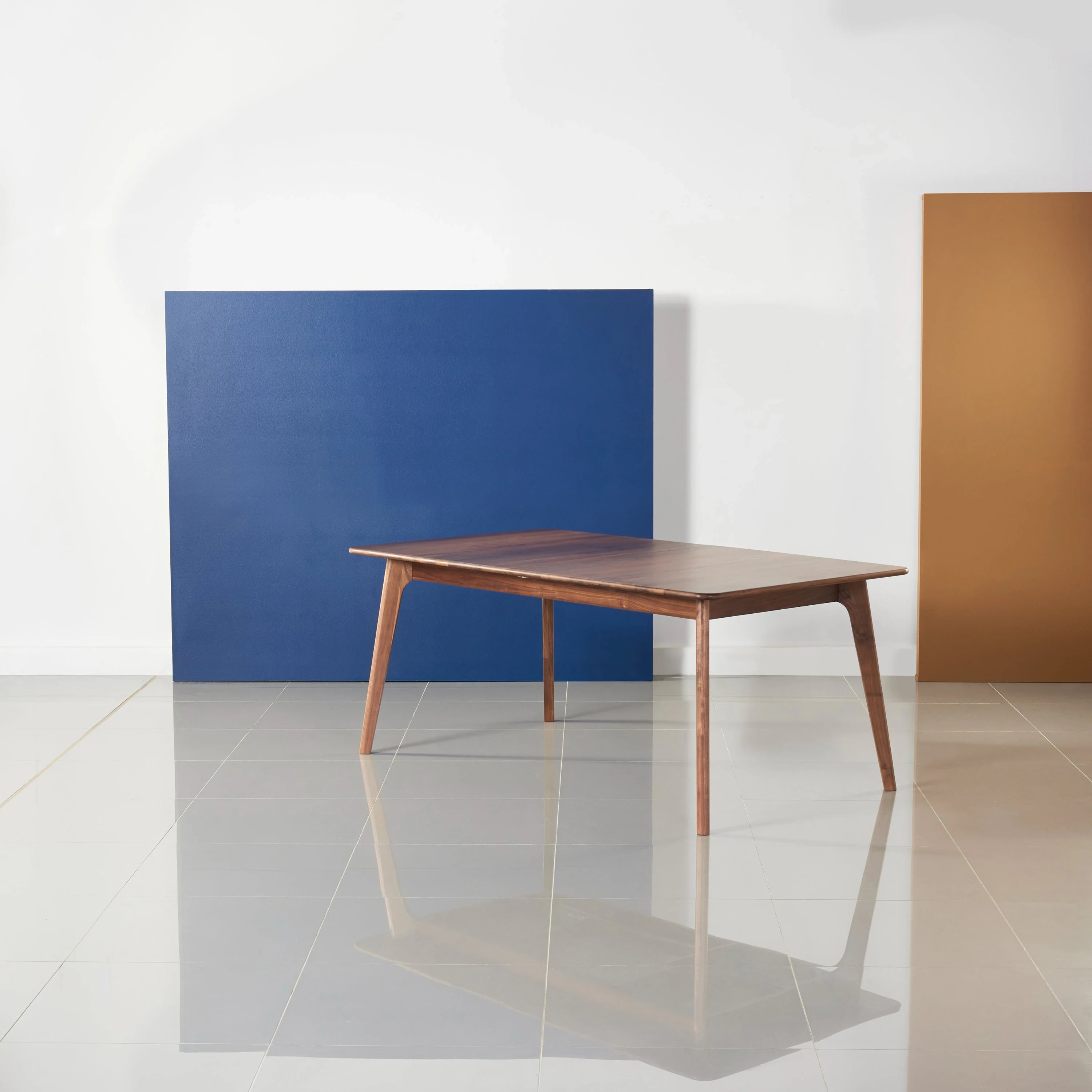 iconbydesign-magnus-dining-table-extendable-180-230x100cm-walnut--OW1385--studio-d_shot-front-right.webp