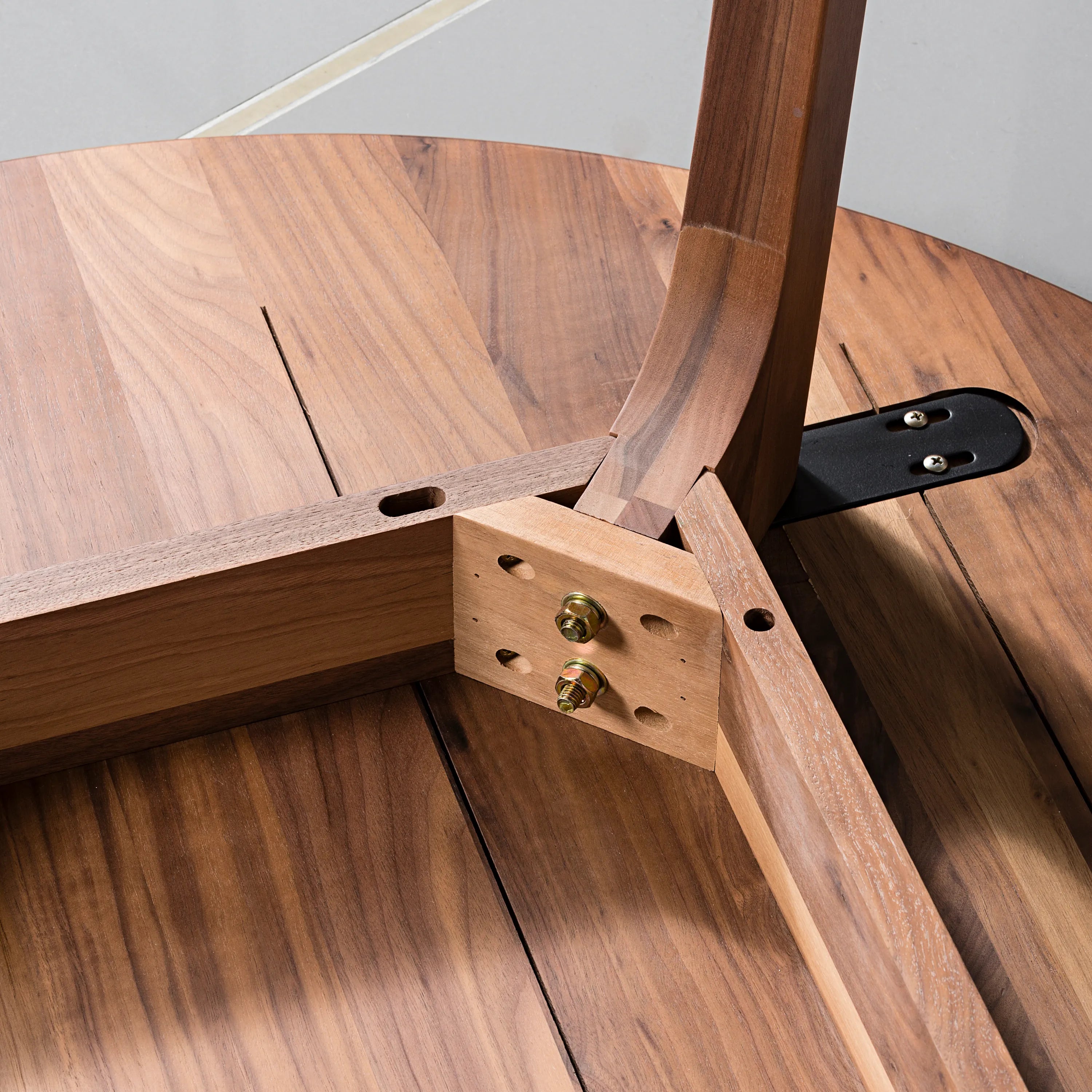 Magnus Dining Table Round 100cm Diameter Solid American Walnut