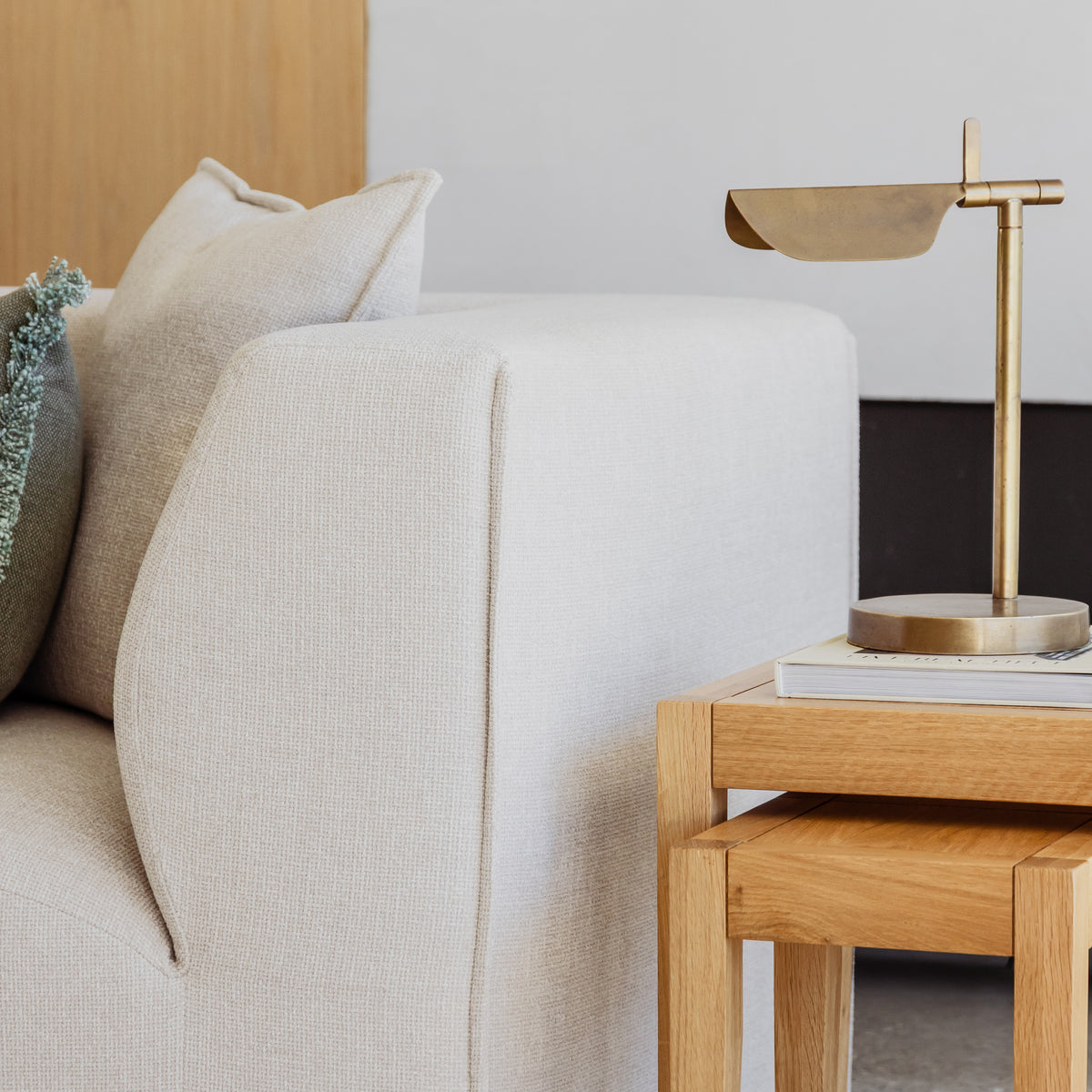iconbydesign-walt-modular-sofa-ivory-beige-fabric-detail-1.jpg