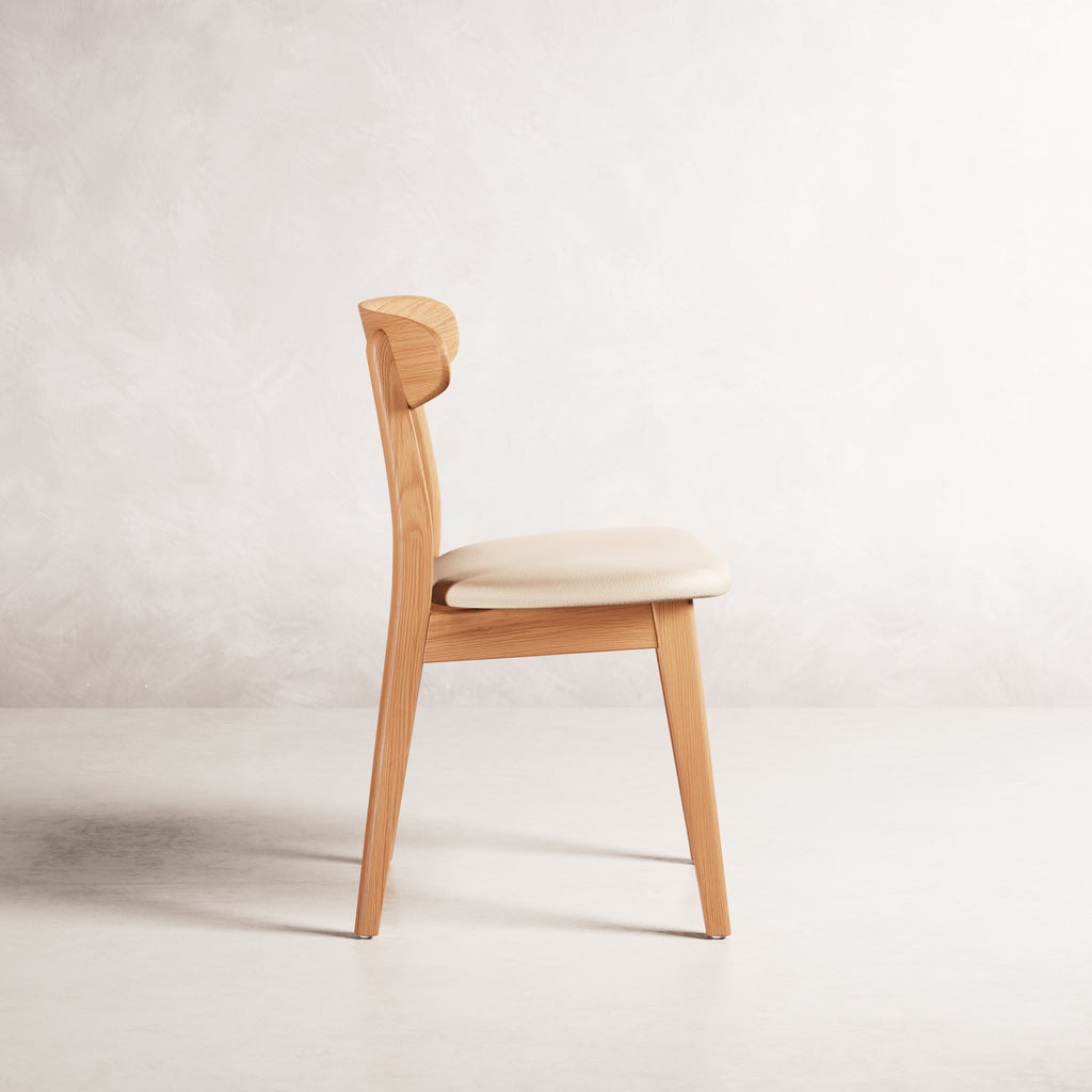 magnus-dining-chair-oak-cream-leather--DF2HA1--01-cam-b0007.jpg