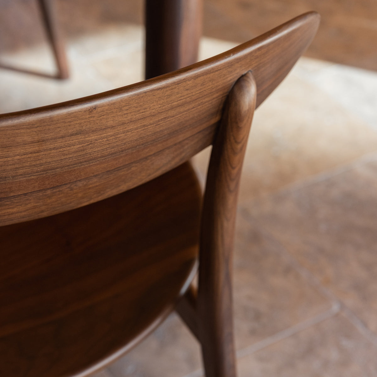 magnus-dining-chair-walnut-solid-seat--DF2AB9--detail-1-sq.jpg