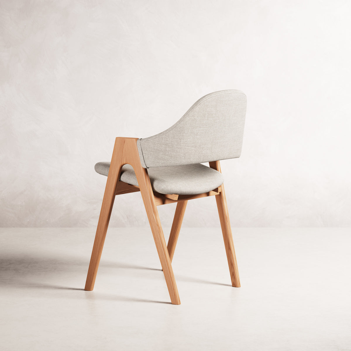 nestor-dining-chair-oak-oatmeal-beige-fabric--DF4DA1--01-cam-b0021.jpg