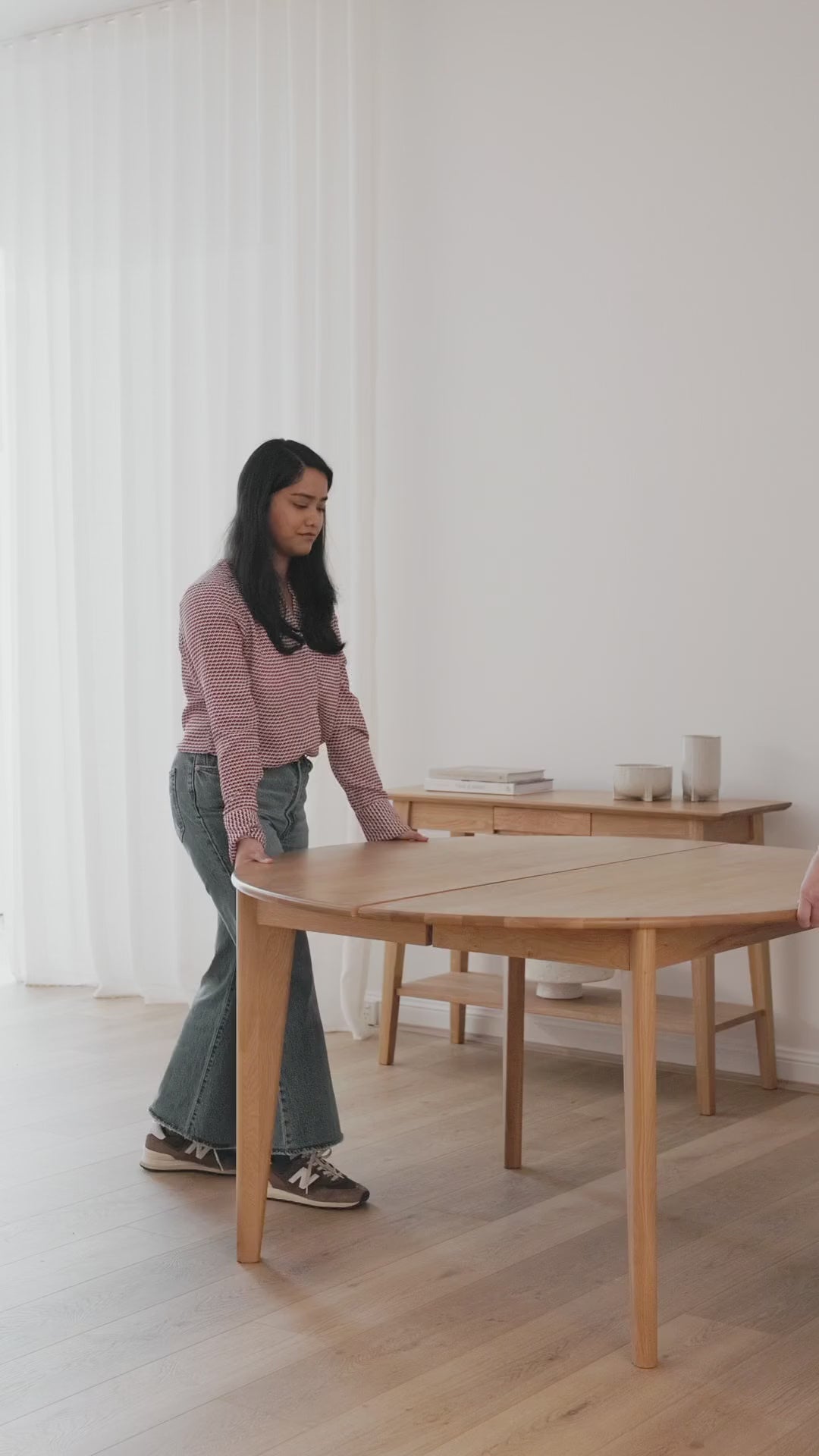 Jackson Dining Table Round Extendable 130-170 x 130cm Solid American Oak