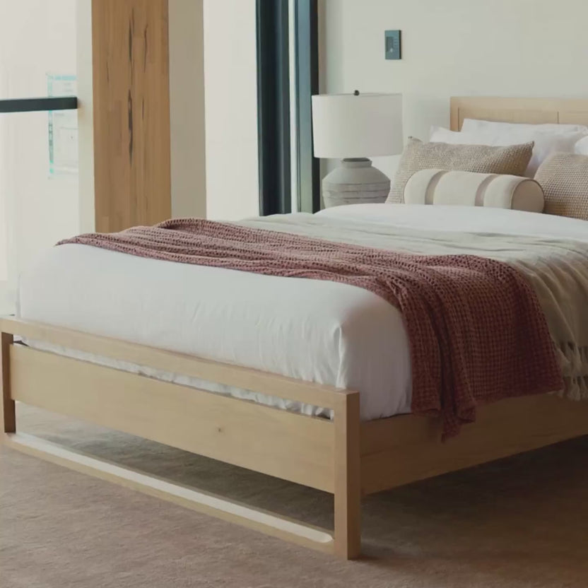 Bruno-Queen-Bed--OW1168--Lifestyle.mp4