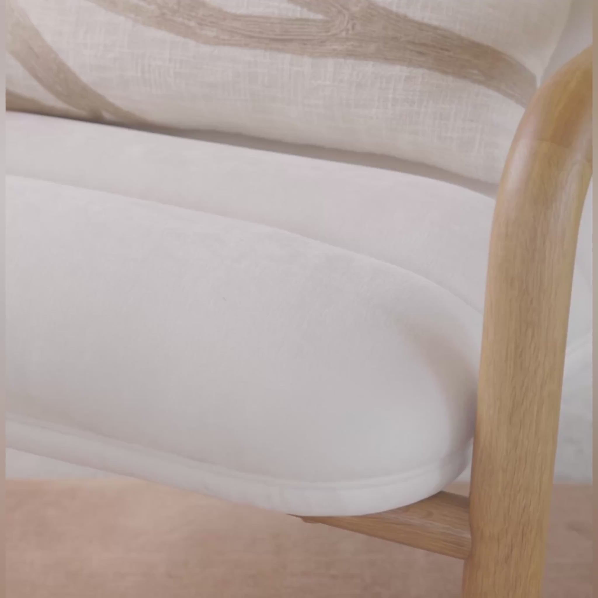Luno-Armchair-Oak-Cloud-White--PM1001--Lifestyle.mp4